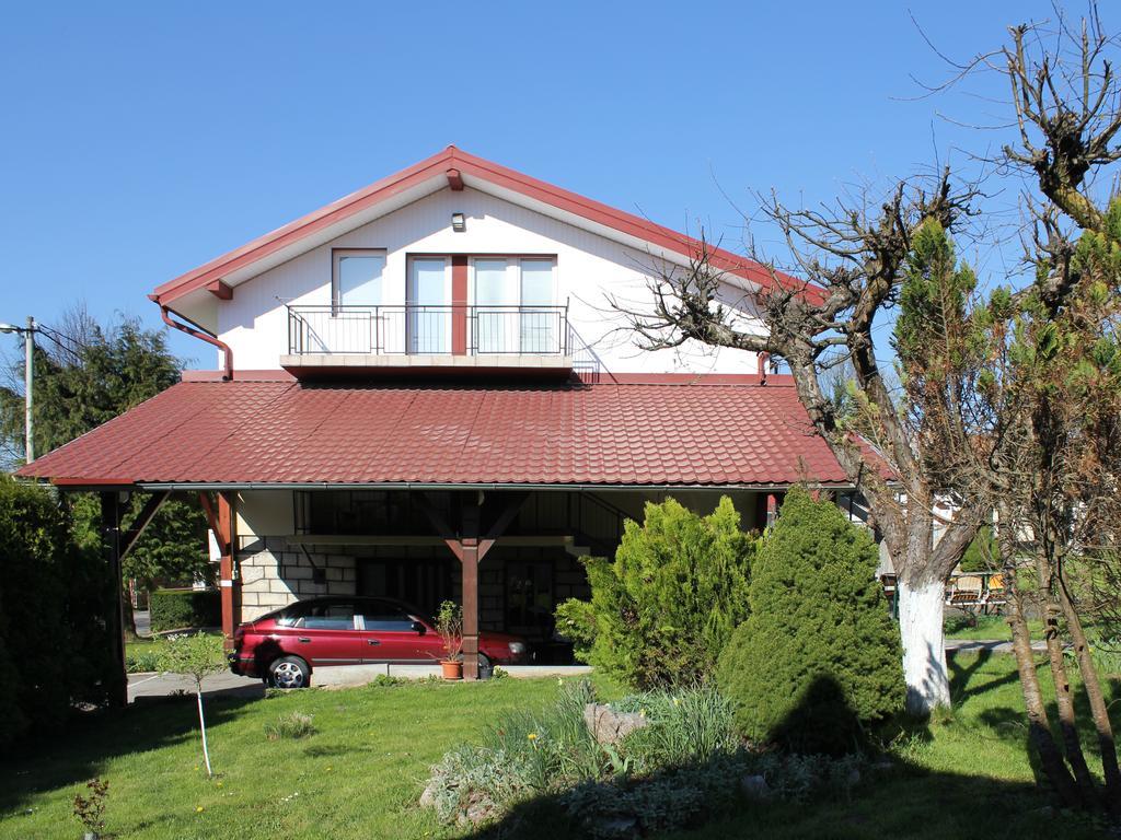 Hotel House Giga Grabovac  Exterior foto