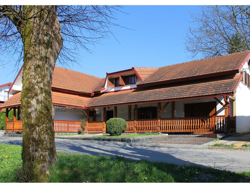 Hotel House Giga Grabovac  Exterior foto